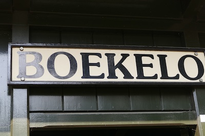 Dampflok Bahnhof in Boekelo