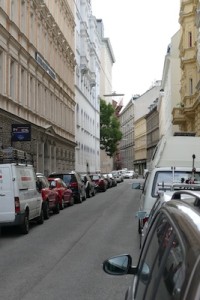 kleine strasse in wien