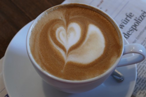 kaffee genießen bei Cem im Cafe