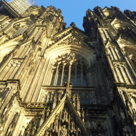 kölner dom wartet auf gäste