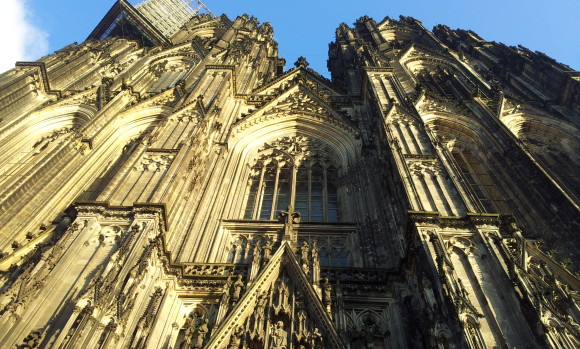 kölner dom wartet auf gäste